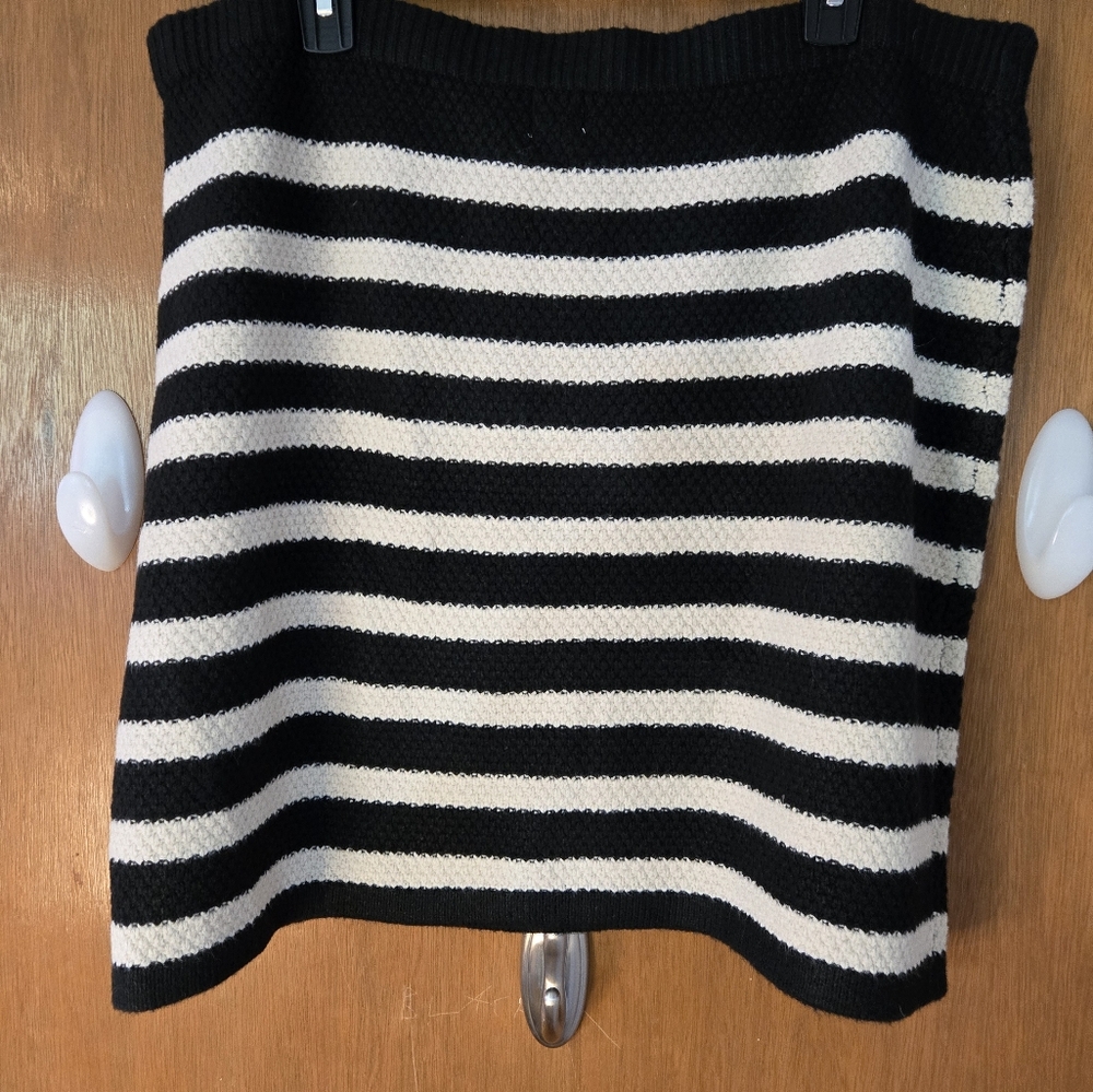 NWT, A New Day, Black and White Striped Skirt XXL. - Picture 4 of 6